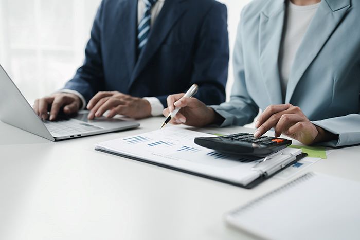 law firm accountant​